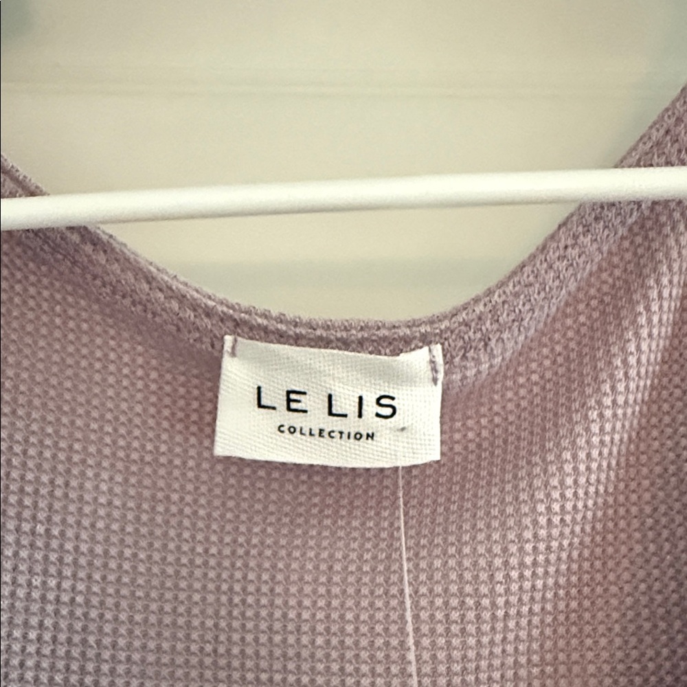 Le Lis Lilac Sleeveless Tank Top - Picture 2 of 4